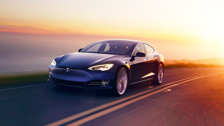 Komputery osobiste, PlayStation 4, Xbox One, Nintendo Switch… kto wie, może w najbliższej przyszłości słowo platforma nabierze zupełnie nowego znaczenia? - Klasyki od Atari zmierzają na... samochody marki Tesla - wiadomość - 2018-08-02