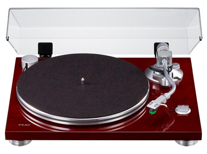 Piękny gramofon z przedwzmacniaczem i energicznym brzmieniem - ilustracja #1