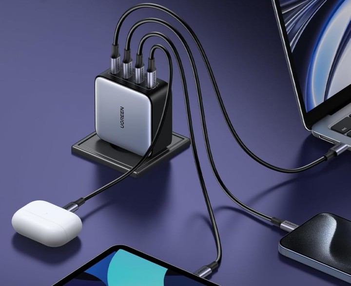 Źródło: UGREEN; materiały promocyjne - Podobno „najlepsza ładowarka do wszystkich urządzeń”. Z mocą 100 W ładuje laptopa i telefon równocześnie - wiadomość - 2025-11-06