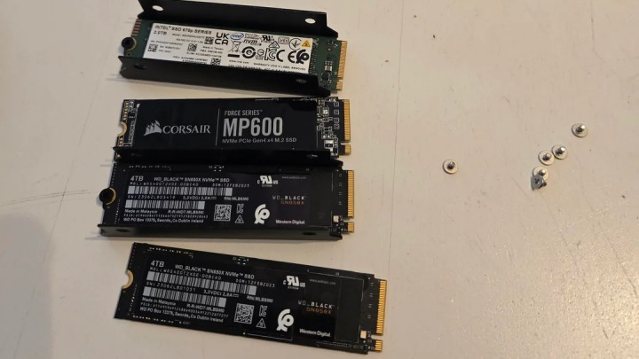 Źródło: u/R550MAGIC2; Reddit - Gracz kupuje płytę główną za 180 zł, a dostaje sprzęt wart około 8 500 zł za darmo - wiadomość - 2026-02-26