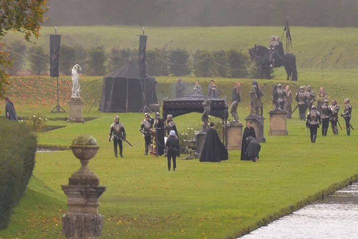 Nilfgaard ma nowe zbroje w 2. sezonie Wiedźmina - ilustracja #5