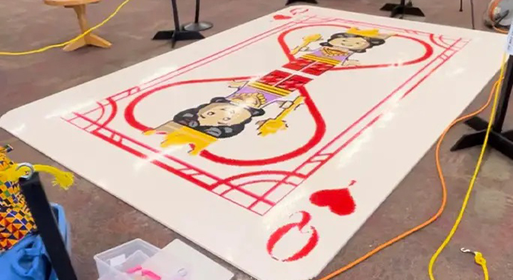 Z klocków LEGO powstała największa na świecie karta do gry; jej stworzenie zajęło 90 godzin - ilustracja #2