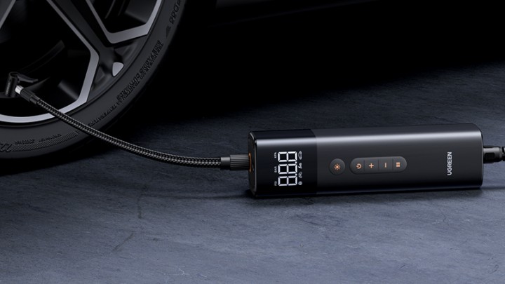 Źródło: UGREEN; materiały promocyjne - Amazon ma odpowiedź na najlepsze wakacje. Jedna pompka do samochodu, roweru i piłki taniej z kuponem - wiadomość - 2025-06-13