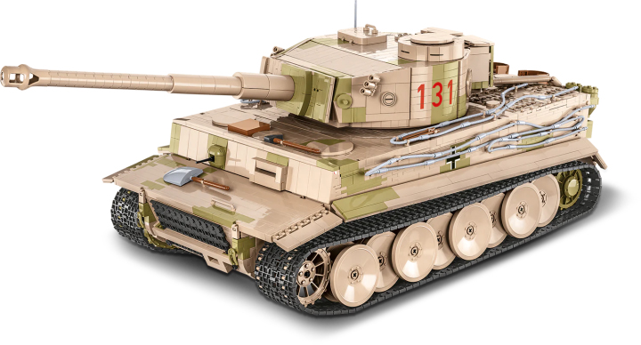 Czołg Tygrys za 3 tys. zł od Cobi szokuje na każdym kroku. Te klocki ważą aż 6 kg - ilustracja #1