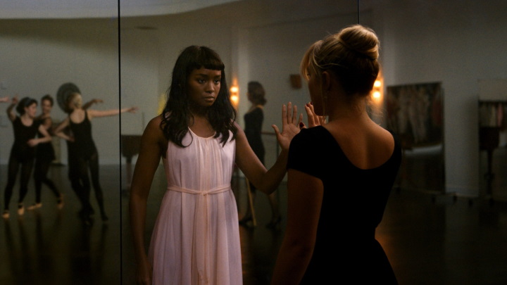 Nie martw się, kochanie to piękny, ale pusty film. Recenzja - ilustracja #2