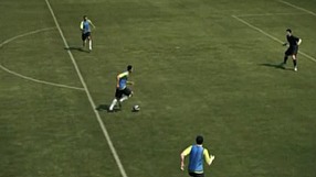 Pro Evolution Soccer 2010 Podania cz.3 – Piętą