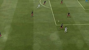 FIFA 13 podanie prostopadłe po ziemi