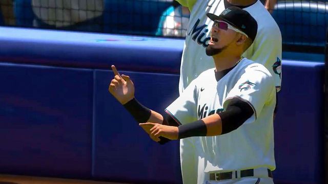 [0:30] zwiastun z ocenami