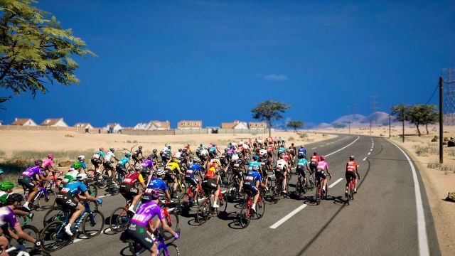 [1:03] Tour de France 2026 dodaje dynamiczną pogodę i brutalniejsze trasy, na których ścigacie się po mokrym asfalcie, błocie i szutrze