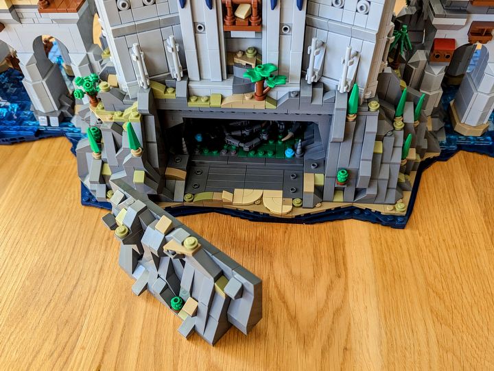 Smocza Przeprawa z Baldurs Gate 3 została odtworzona za pomocą LEGO. Potrzeba było niemal 10 tysięcy klocków - ilustracja #2