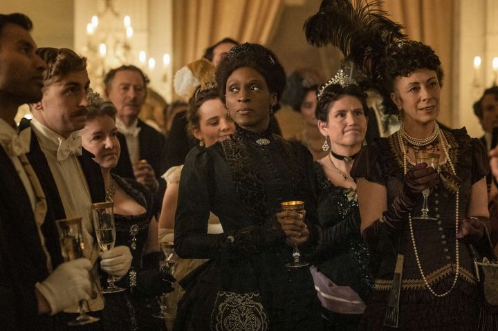 Enola Holmes powraca; poznaj datę premiery sequela i zobacz pierwsze zdjęcia - ilustracja #6