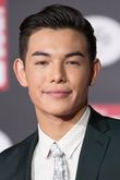 Kenji Kon (voice)