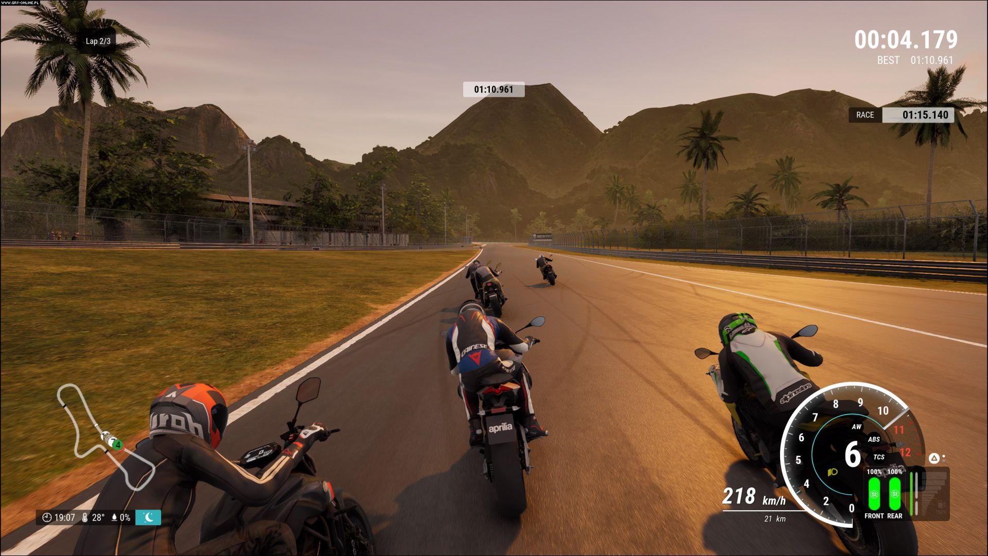 MotoGP 22 game looks like fun in split-screen multiplayer footage