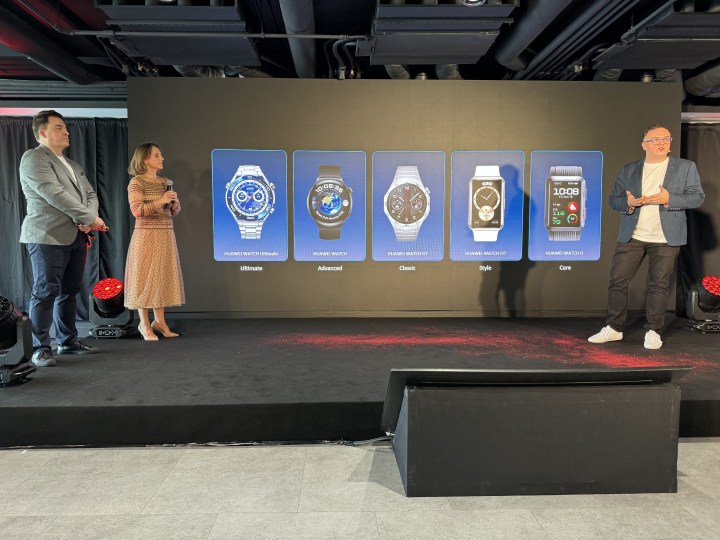Huawei ma rozbudowaną ofertę zegarków i opasek. Źródło: fotografia własna. - Nadchodzi kosmiczny zegarek, ulepszony model dla aktywnych i świetne smartbandy, byliśmy na pokazie Huawei - wiadomość - 2024-05-08