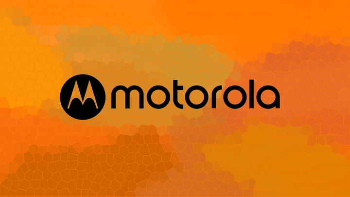 Amazon Sold Motorolas Smartphone Before it was Announced - picture #1