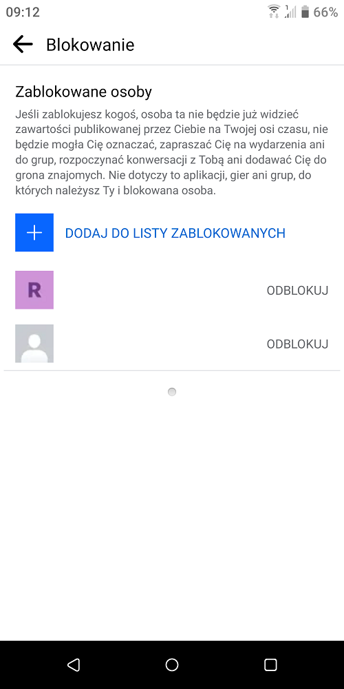 Odblokowanie kogoś na Facebooku sprowadza się do jednego stuknięcia w ekran. Źródło: własne.