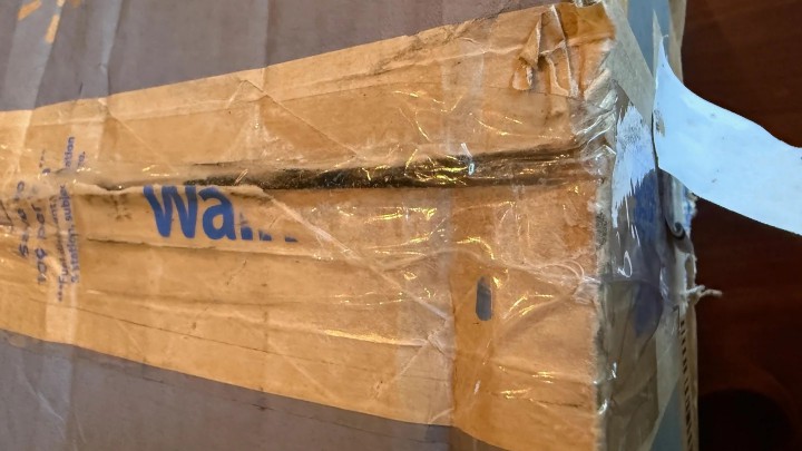 Father complains that a delivery company has stolen his sons Switch 2. Weight of the package reveals everything, but everyone washes their hands of it - picture #1