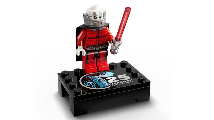 Materiały promocyjne, LEGO.pl - 25. rocznicę premiery Mrocznego Widma uczczę zestawem LEGO Star Wars R2-D2. Model kultowego droida jest teraz tańszy niż mleko Banthy - wiadomość - 2024-05-04