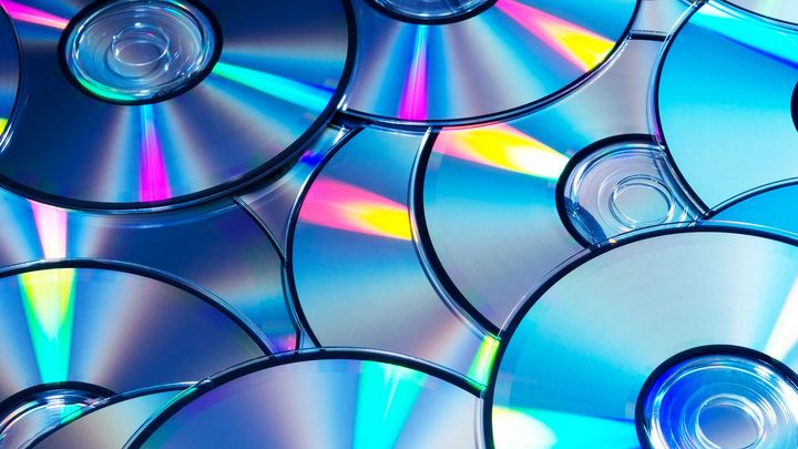 Blu-ray Sales Drop by Half in 5 Years - picture #1