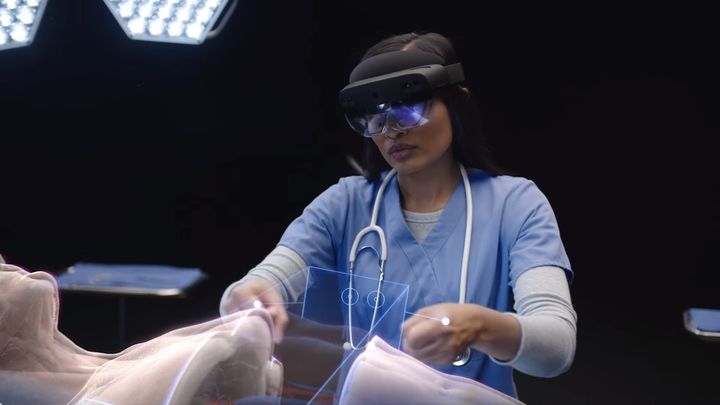 Microsoft Announces HoloLens 2 AR Goggles | gamepressure.com