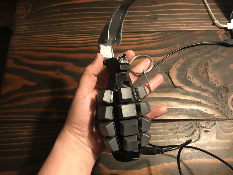 This Keyboard Grenade is a Blast - picture #1