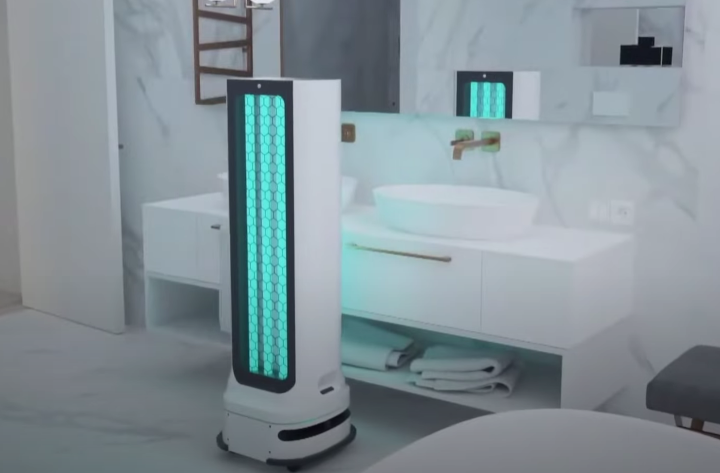 Robots Clean, Pour Wine And Act as Pets on CES 2021 - picture #8