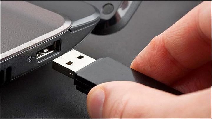 Windows 10 Drops Safe Removal of USB Drives - picture #1