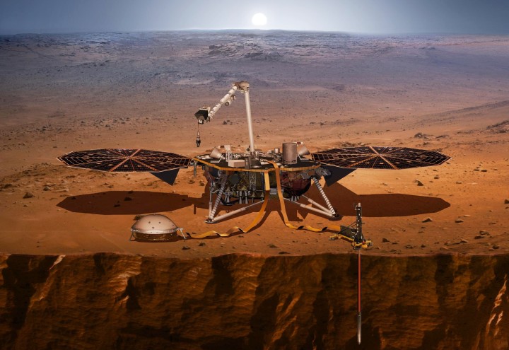 Lądownik autonomiczny InSight. | Źródło: NASA - NASA wykorzystuje statek kosmiczny w celu obserwacji martwego robota na Marsie, aby zobaczyć, jak zbiera kurz - wiadomość - 2024-05-23