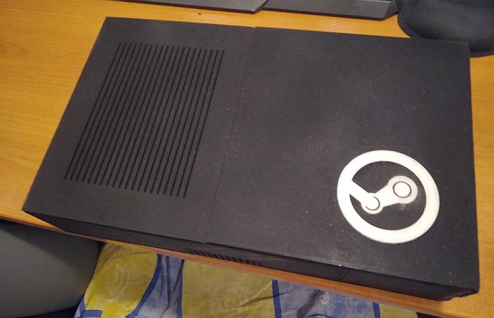 User Converted an Old Laptop Into a Steam Console - picture #1