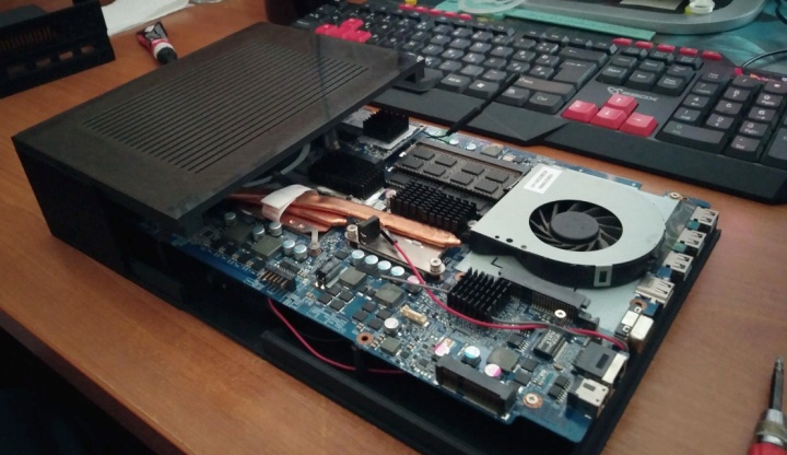User Converted an Old Laptop Into a Steam Console - picture #3