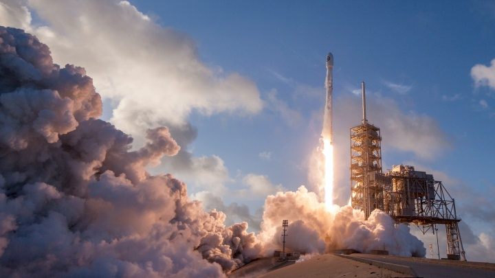 Lets Watch SpaceX Dragon Launch [Updated] - picture #1