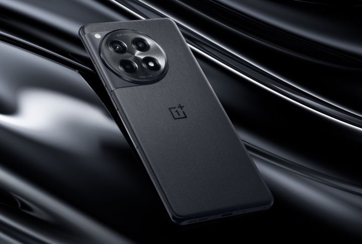 Źródło: OnePlus, grafika promocyjna. - Musiałem dwa razy spojrzeć na cenę, bo nie wierzyłem, że OnePlus 12R może być tak tani. Z 16 GB RAM, 120 Hz i potężnym procesorem ten smartfon niszczy flagową Motorolę - wiadomość - 2024-05-27