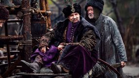 3. sezon 1670 powstanie. Oficjalnie zapowiedziano kolejną odsłonę komediowego hitu Netflixa [Aktualizacja]