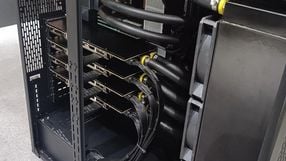 Bogaty Klient kupił komputer z 4 kartami graficznymi i 96 GB pamięci VRAM za prawie 58 000 zł. Ma pewnie więcej pamięci wideo niż pamięci RAM