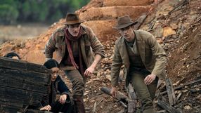 Dziś najważniejsza kryminalna premiera Prime Video tygodnia. Wszystkie 8 odcinków nowego serialu Guya Ritchiego o słynnym detektywie już dostępne