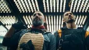 Nowy numer 1 Prime Video w Polsce: meksykański thriller akcji pokonał Marka Wahlberga i Chrisa Hemswortha