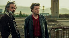 Na Netflix właśnie wjechał nowy thriller szpiegowski o tajnej misji. Ten 6-odcinkowy serial to murowany hit