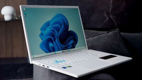 Windows 11 dostał funkcję dla oczu, którą wiele osób powinno włączyć po pracy