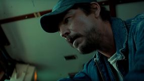 Nowy miniserial Netflixa zachwyci wszystkich fanów Stephena Kinga. Josh Hartnett stawia czoła tajemniczemu zagrożeniu w thrillerze