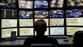 Dzwonisz na policję i odbiera AI. Jedno miasto sprawdza, gdzie jest granica automatyzacji