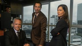 Ma 8 odcinków i już dzień po premierze wylądował w top 10 Netflixa. Nowy serial prawniczy zainteresował Polaków