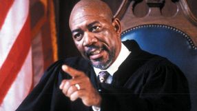 „Prawdziwy koszmar”. Gdyby mógł, Morgan Freeman chętnie wymazałby z pamięci ten film z Bruce’em Willisem i Tomem Hanksem