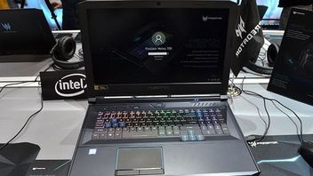 Acer Predator Helios 700 z wysuwaną klawiaturą