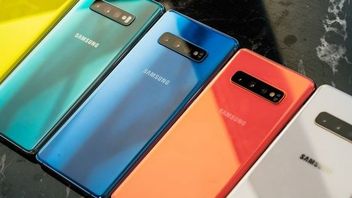 Spada sprzedaż smartfonów, ale rośnie liczba mobilnych graczy w USA
