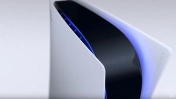 Cena PS5 i Xbox Series X w Polsce; oferty na konsole w sklepie x-kom