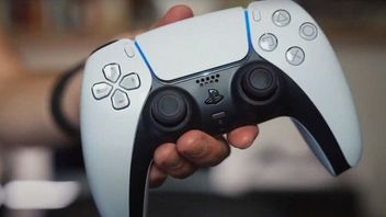 Prezentacja pada do PS5; porównanie DualSense z DualShock