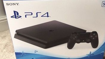 PlayStation 4 Slim - ktoś wystawił konsolę na sprzedaż [news zaktualizowany]