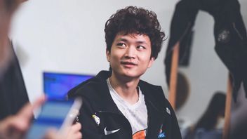 Porzucono go w wieku 12 lat - teraz gra na mistrzostwach świata w LoL-a