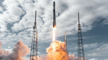SpaceX bije kolejne rekordy - 143 satelity w jednej rakiecie