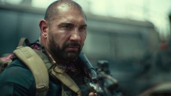 Armia umarłych Netflixa to film o zombie z przesłaniem politycznym, twierdzi gwiazdor dzieła